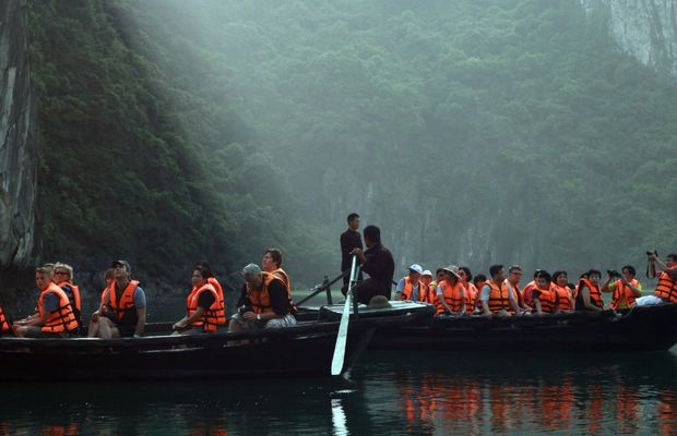 Boating in Luon Cave